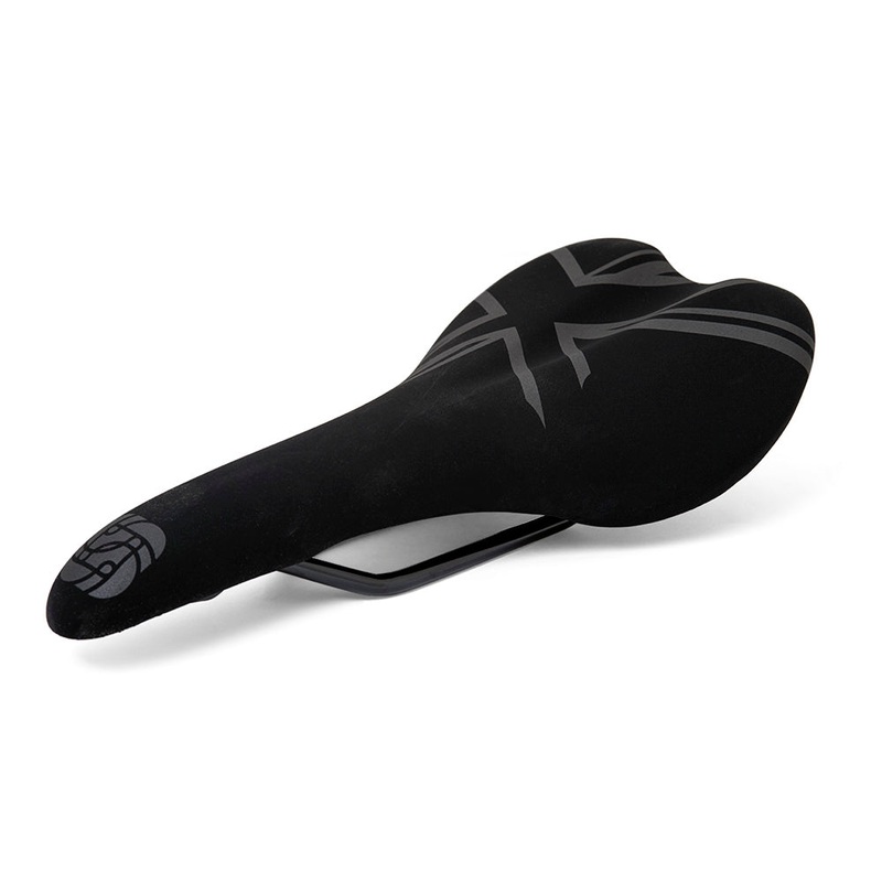 Gusset R-Series Saddle