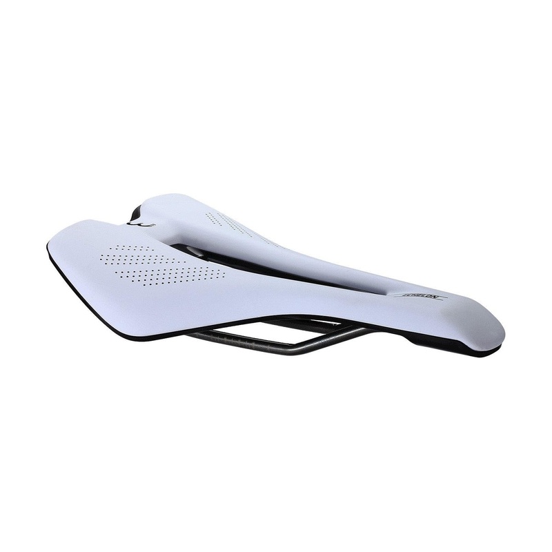 BBB BSD-141 - Echelon Saddle (White, 145 mm)